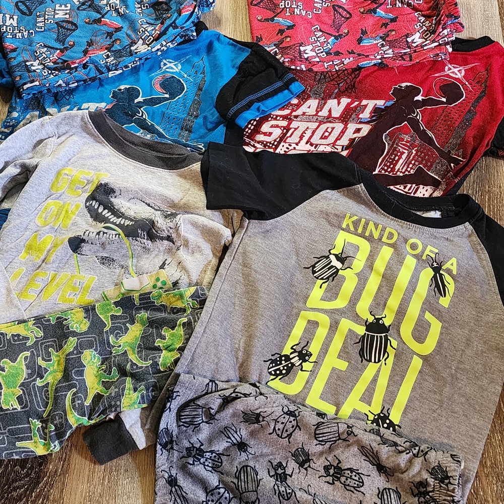 Kids Graphic Pajamas - Assorted Colors Size 5/6